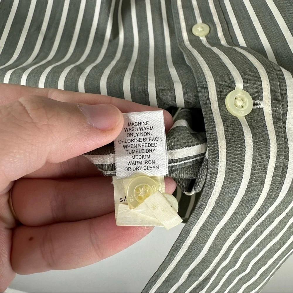 Banana Republic Gray Off White Stripe Classic Fit Button Down Shirt Size Large